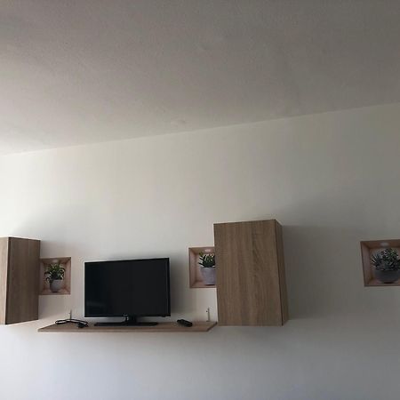 Juti Apartman Eger Luaran gambar